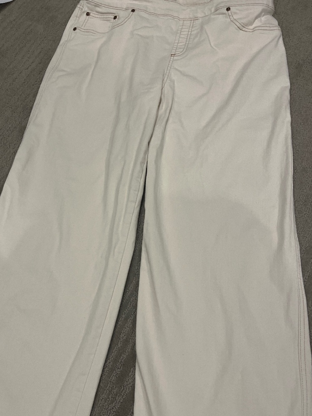 White Jeans(no strap)